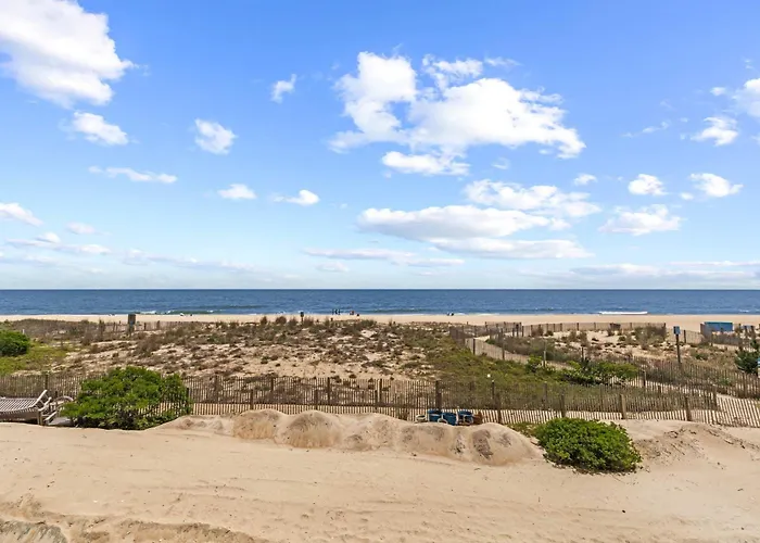 Spectacular Oceanfront Penthouse - Unit 1203 Holiday home *